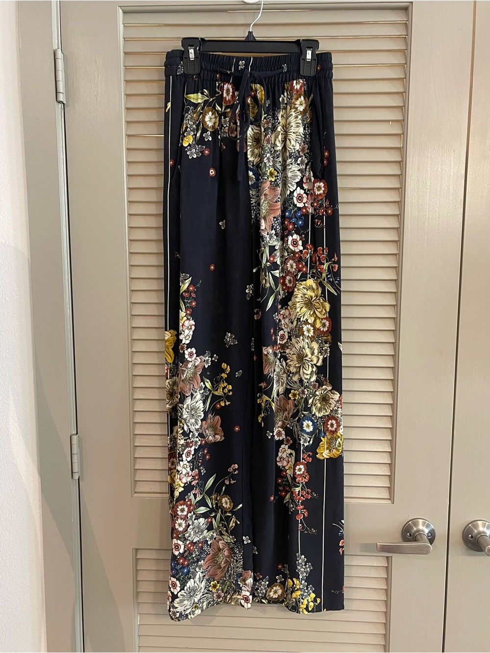 Zara Black Floral Wide-Leg Pants